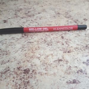 RED MATTE Lip Pencil